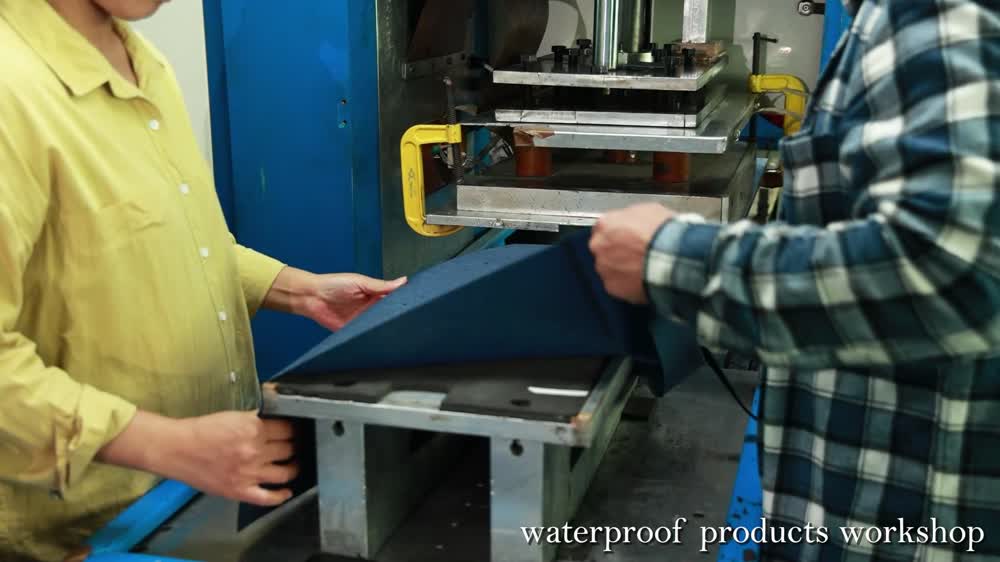 Zhengxing waterproof bag production workshop